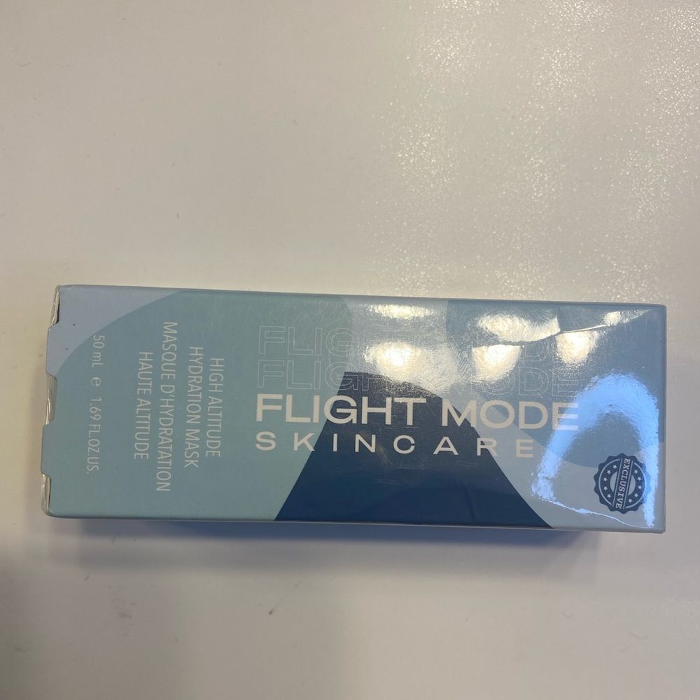 Flight Mode HIGH-ALTITUDE HYDRATION MASK